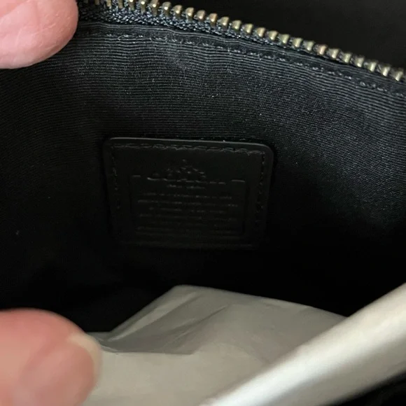 Coach Corner Zip Wristlet- NWT - Picture 3 of 9
